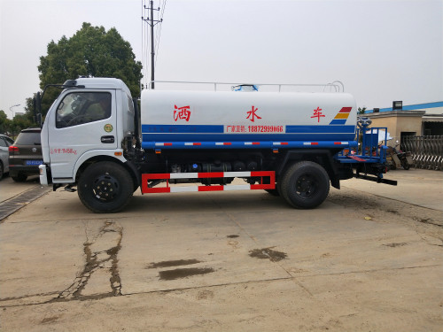 8-9噸灑水車報價 8-9噸灑水車報價