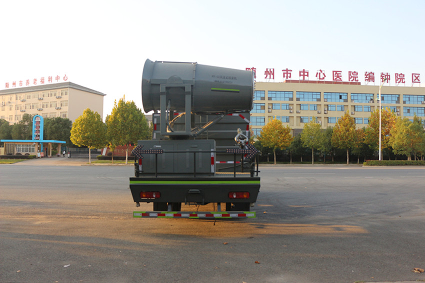 東風(fēng)12噸霧炮車 東風(fēng)12噸霧炮車